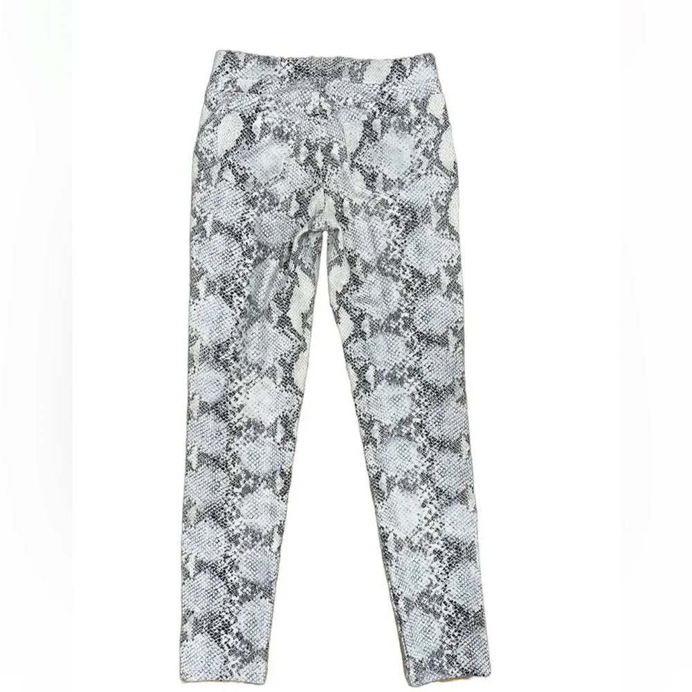 TRACTR Girl's Snake-Print Leggings LN 12